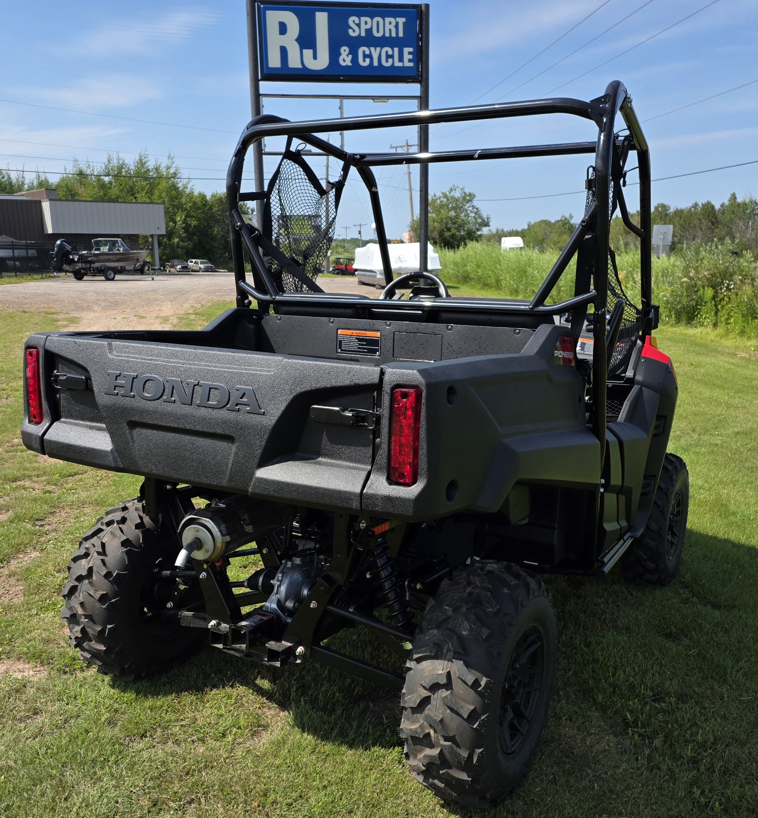 2026 HONDA SXS700M2DT UTV