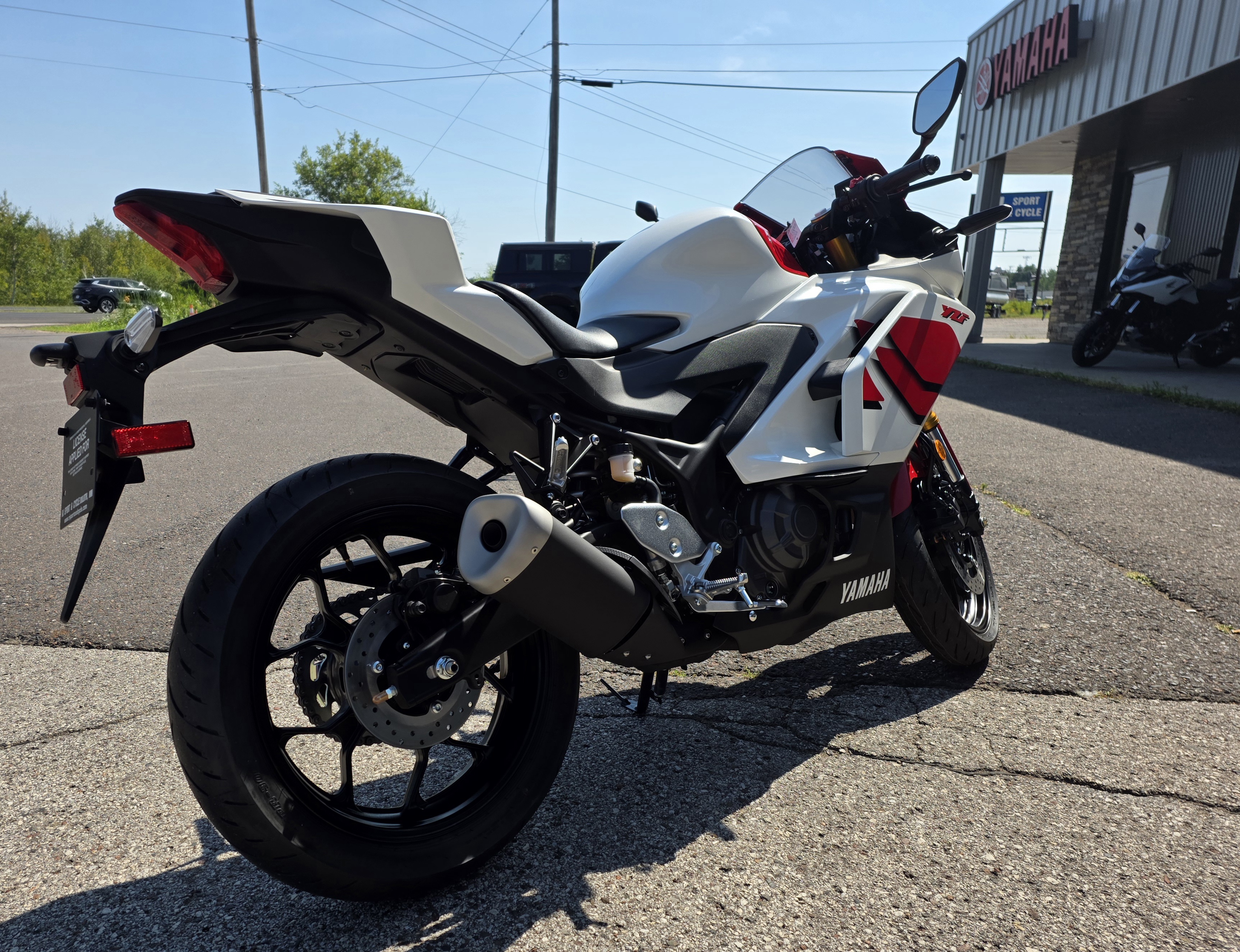 2026 YAMAHA YZFR3ATW MOTORCYCLE