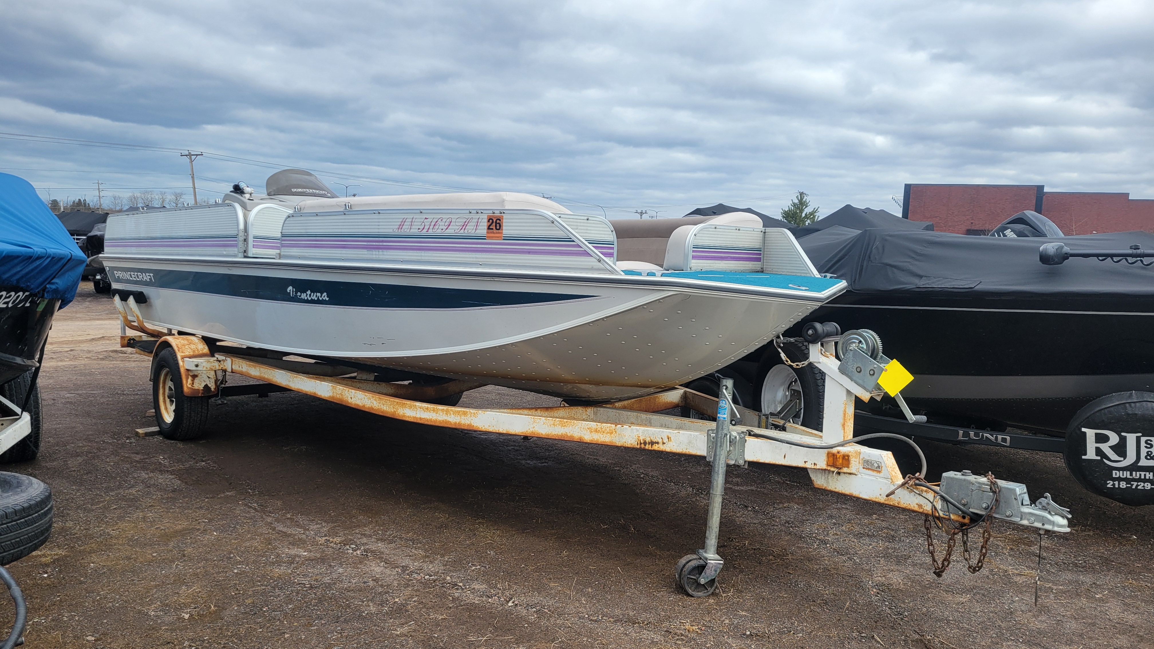 1996 PRINCECRAFT VENTURA 221 BOAT