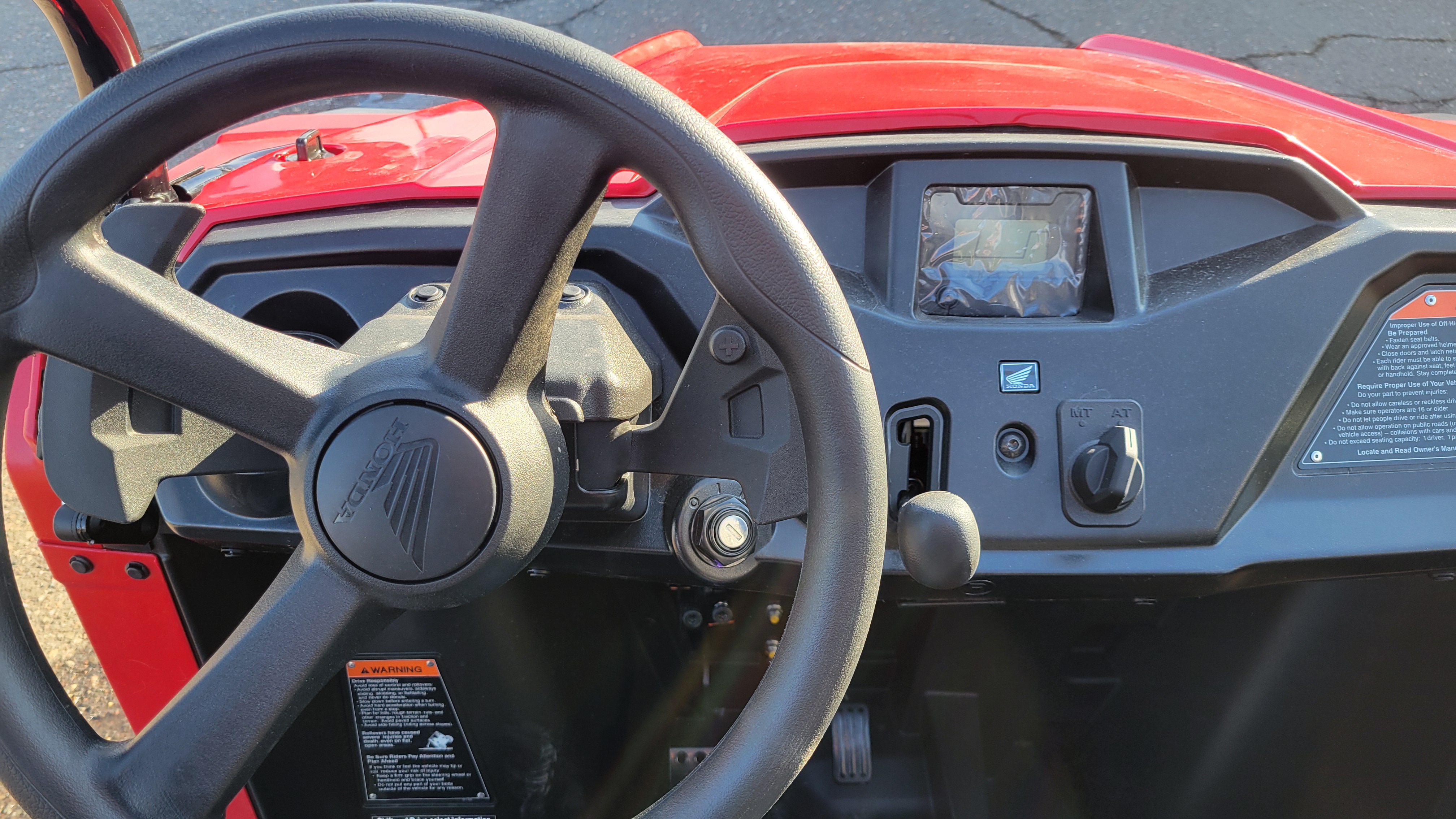 2026 HONDA SXS520M2T UTV
