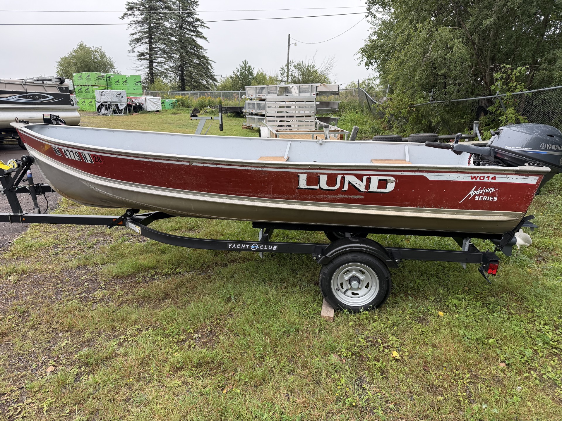 1995 LUND WC-14 BOAT