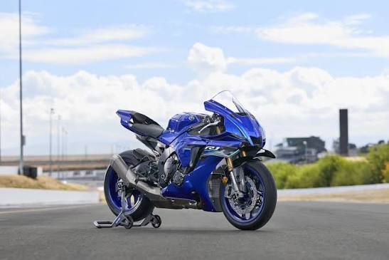 2026 Yamaha YZFR1T1L — photo 1 of 3