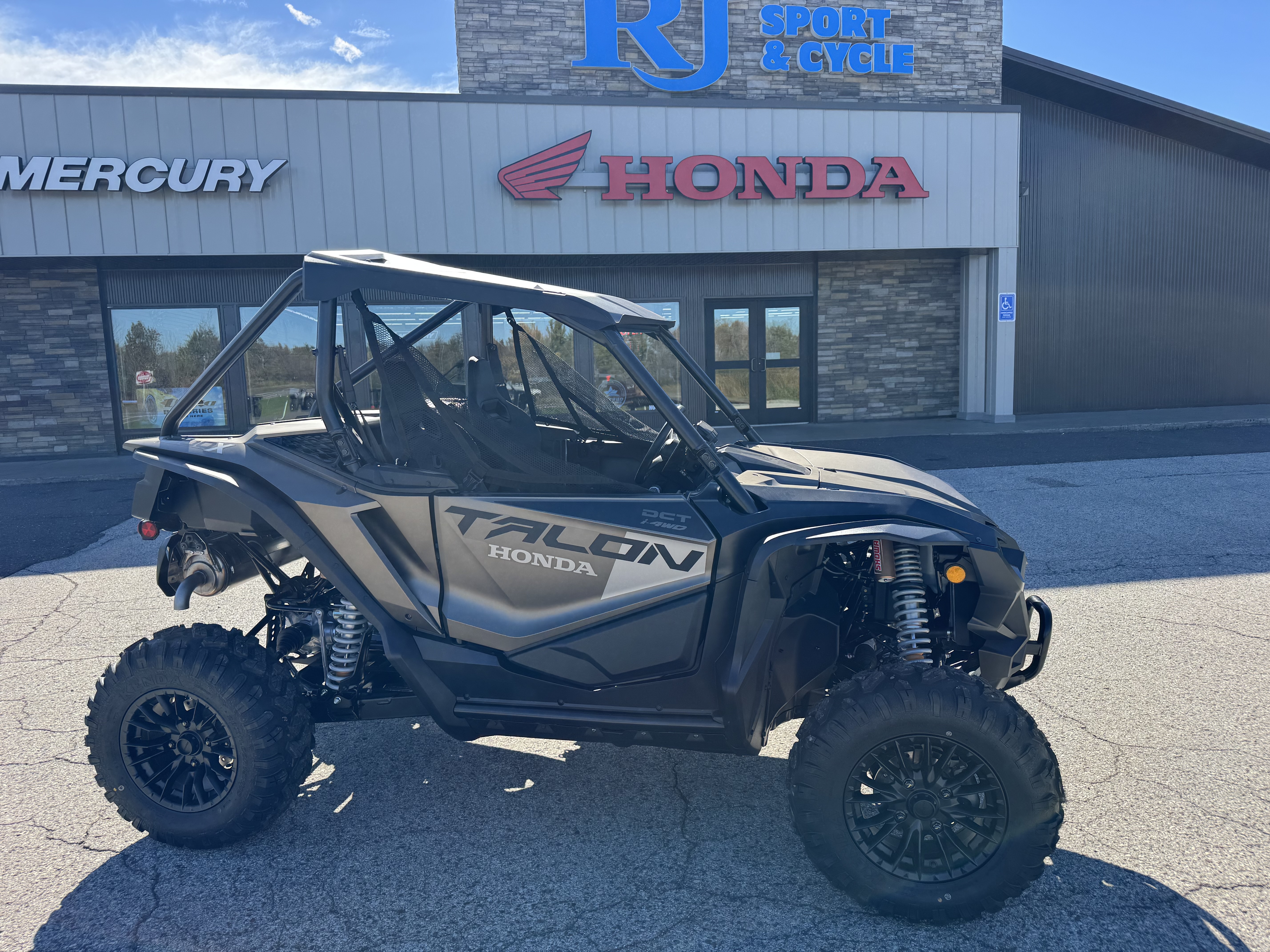2026 HONDA SXS10S2XT UTV