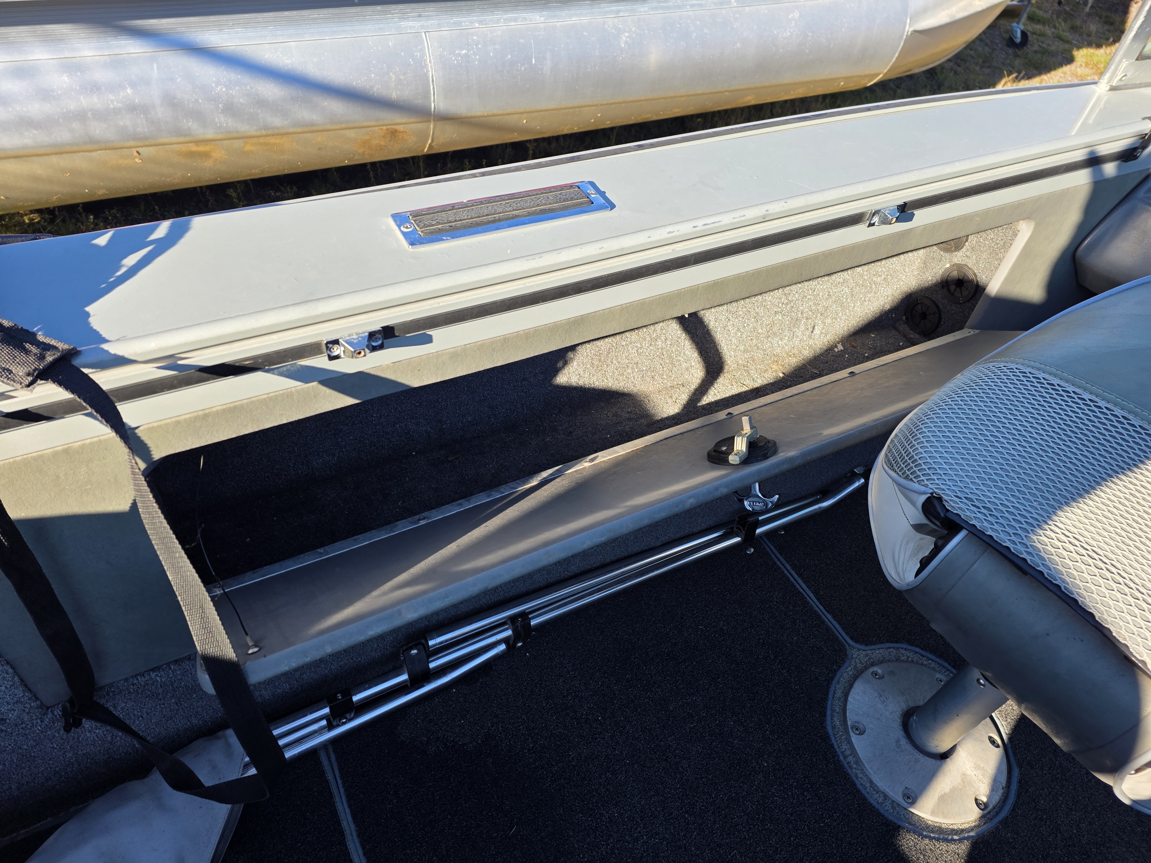 2006 LUND 1700 FISHERMAN BOAT