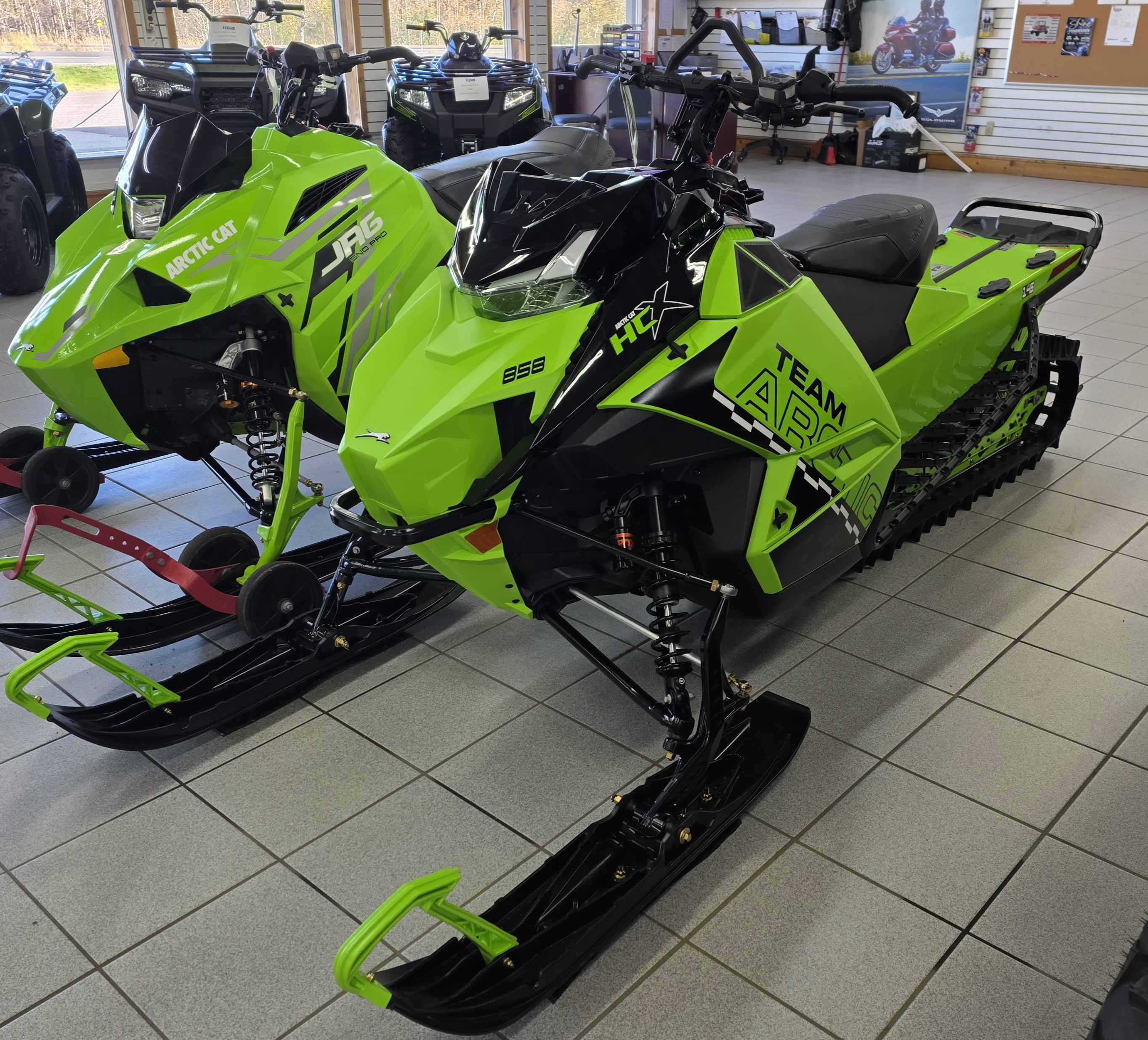 2027 ARCTIC CAT HCX 858 146 2.6 MS SNOWMOBILE